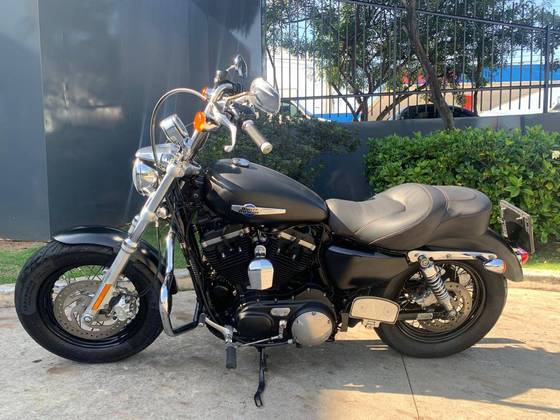HARLEY-DAVIDSON SPORTSTER 1200 CUSTOM 